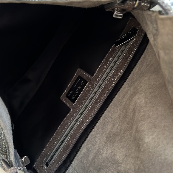 Vintage FENDI black beaded baguette! - Picture 3 of 5